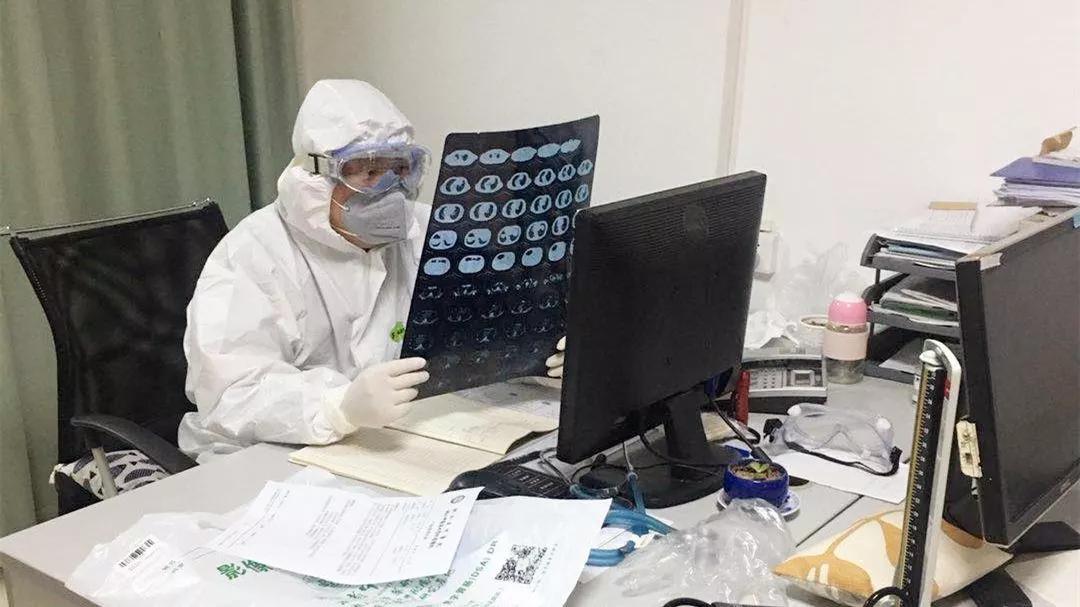 七一二所門診部負責人、后勤服務中心副主任李浩