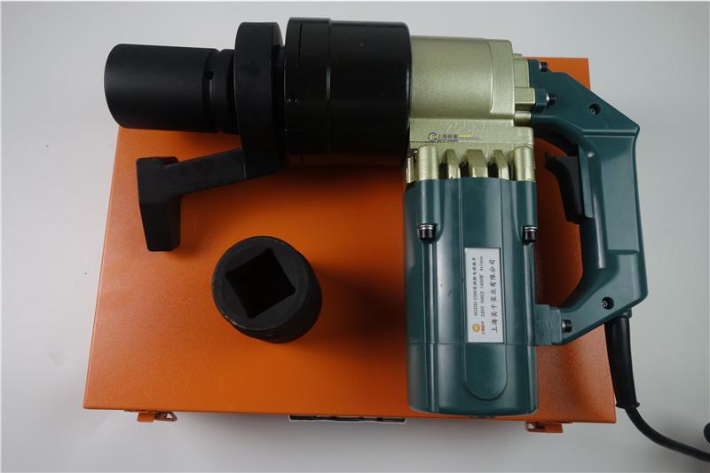 電動力矩扳手圖片